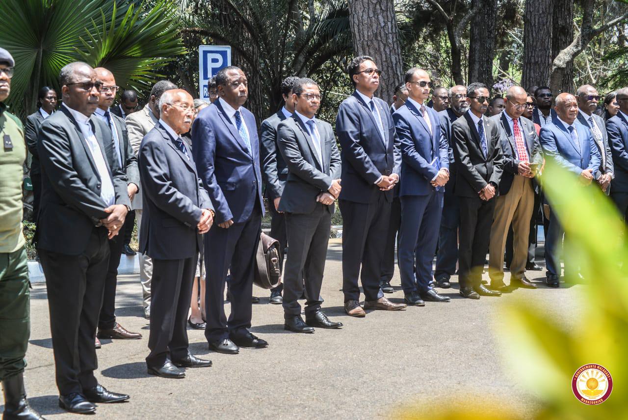 FIFAMINDRAM-PAHEFANA TEO AMIN’NY PRAIMINISITRA TEO ALOHA SY NY VAOVAO