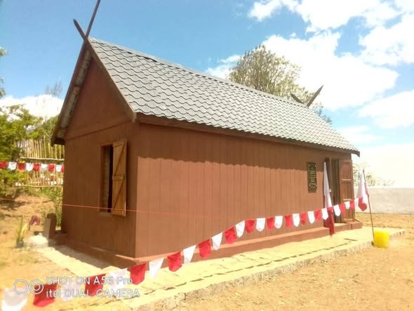 ROVA AMBOHIDRABIBY NITOMBO IRAY NY FOTODRAFITRASA ARA-KOLONTSAINA