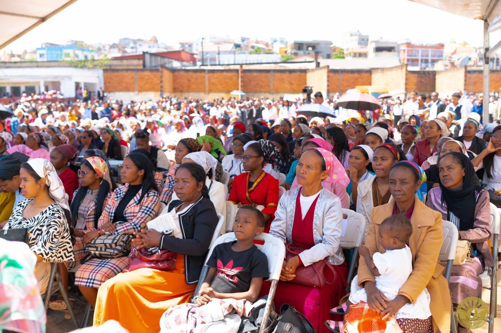 NY ALAHADY 2 NOVAMBRA 2025