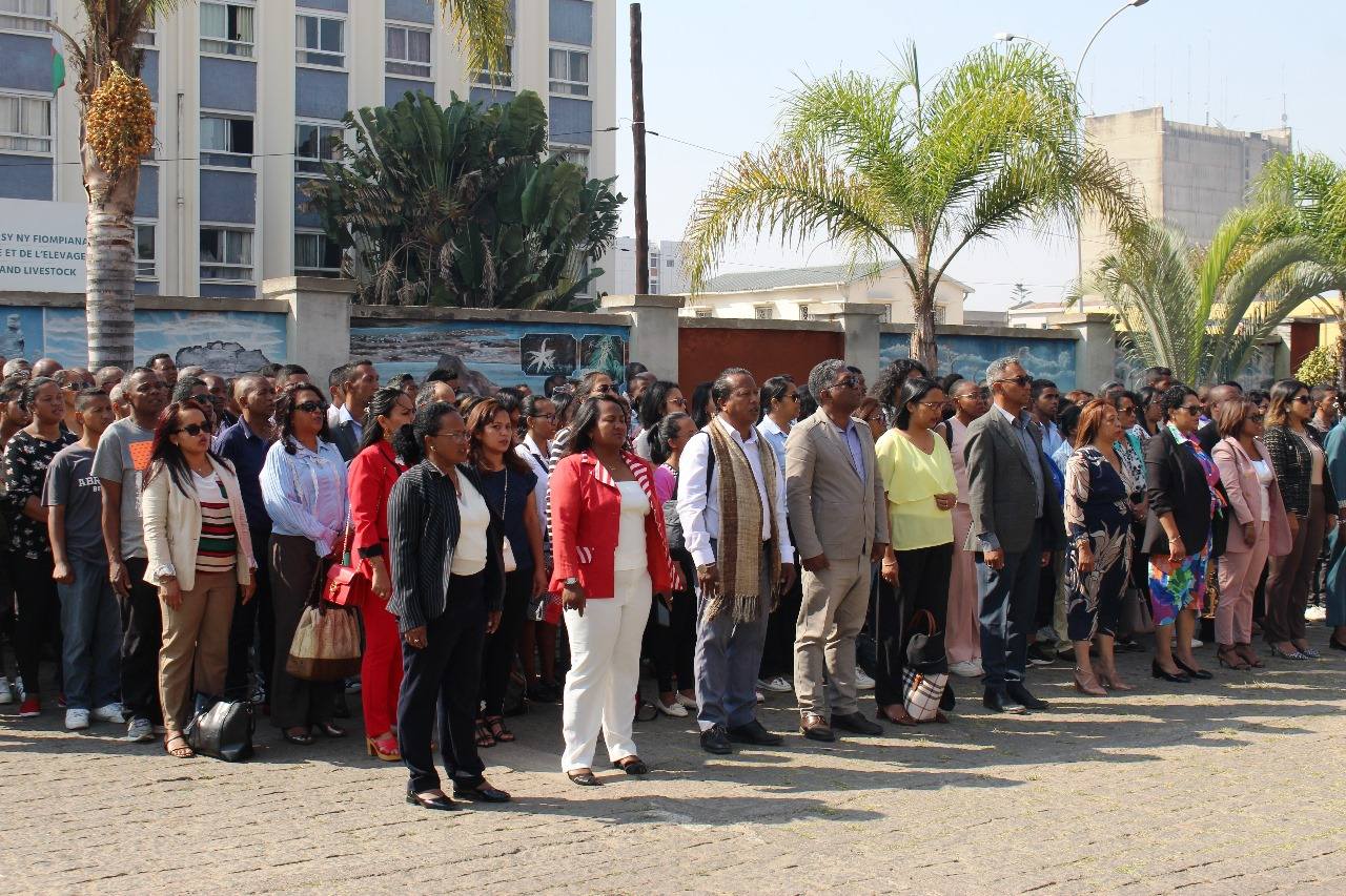 NITAFA MIVANTANA TAMIN'NY MPIARA-MIASA NY MINISITRA GASCAR FENOSOA