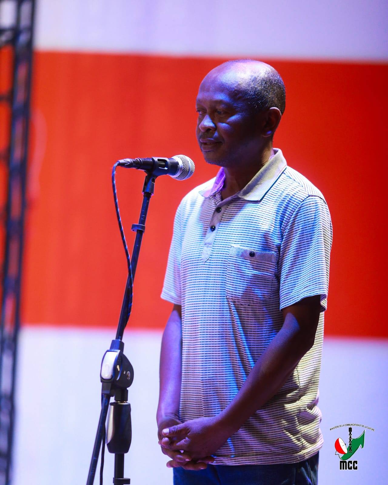 NITAFA MIVANTANA TAMIN'IREO MPIASAN'NY MINISITERA I GASCAR FENOSAO