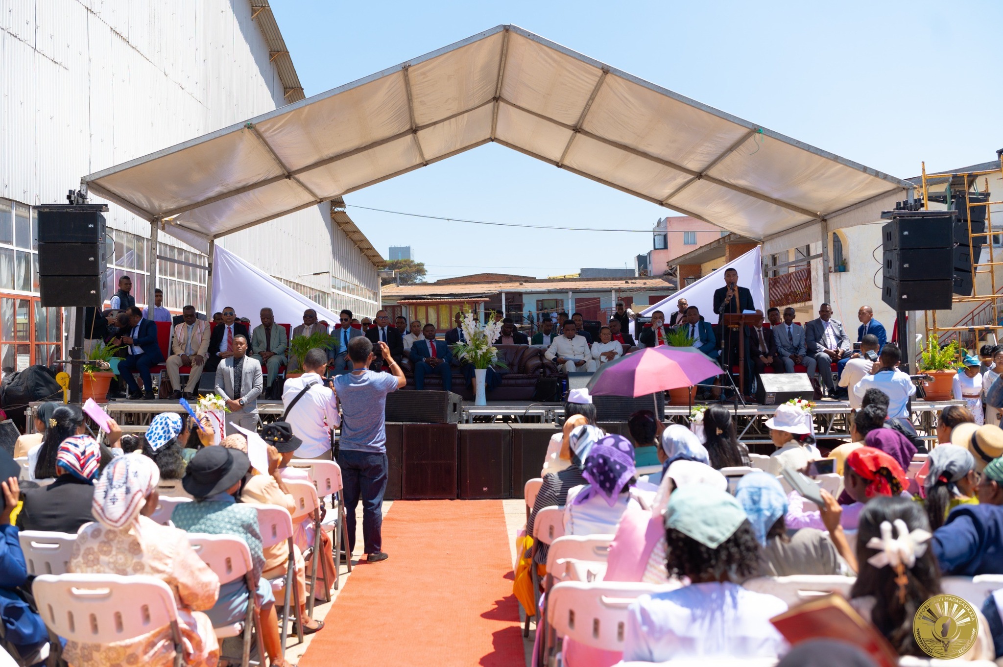 NY ALAHADY 2 NOVAMBRA 2025