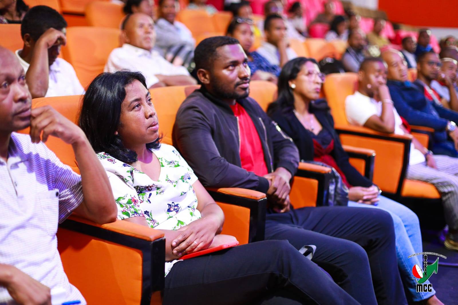 NITAFA MIVANTANA TAMIN'IREO MPIASAN'NY MINISITERA I GASCAR FENOSAO