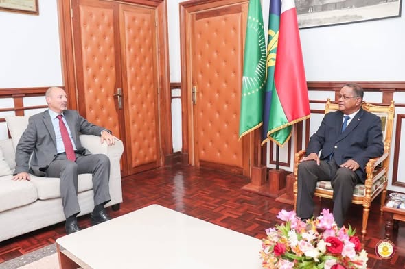 FIARAHA-MIASA EO AMIN'I MADAGASIKARA SY NY VONDRONA EOROPEANA