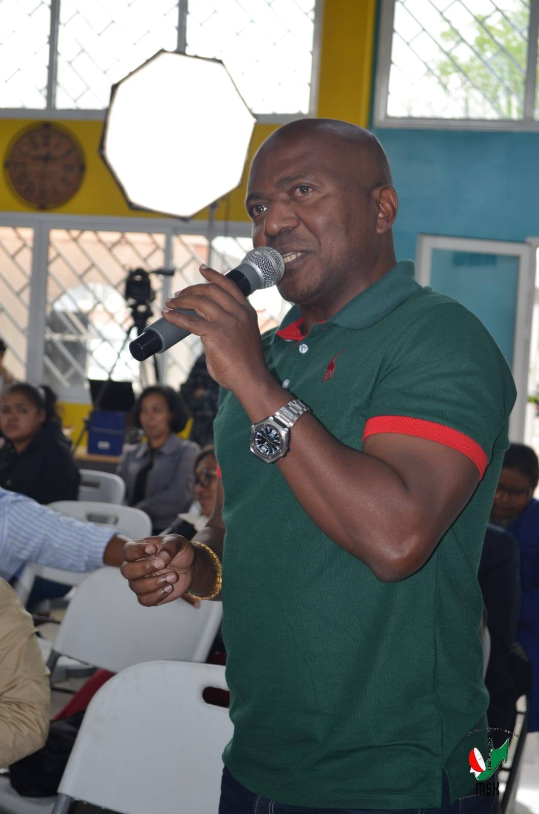 ISAN’NY HETSIKA NANAMARIHANA NY FAHA-6 STUDIO SIFAKA NATAO ANDROANY 12 Desambra 2025 NY ADIHEVITRA NAMPANDRASAN’ANJARA NY TANORA NIRESAHANA NY LOHAHEVITRA "NY TANORA SY NY FANAVAOZANA".