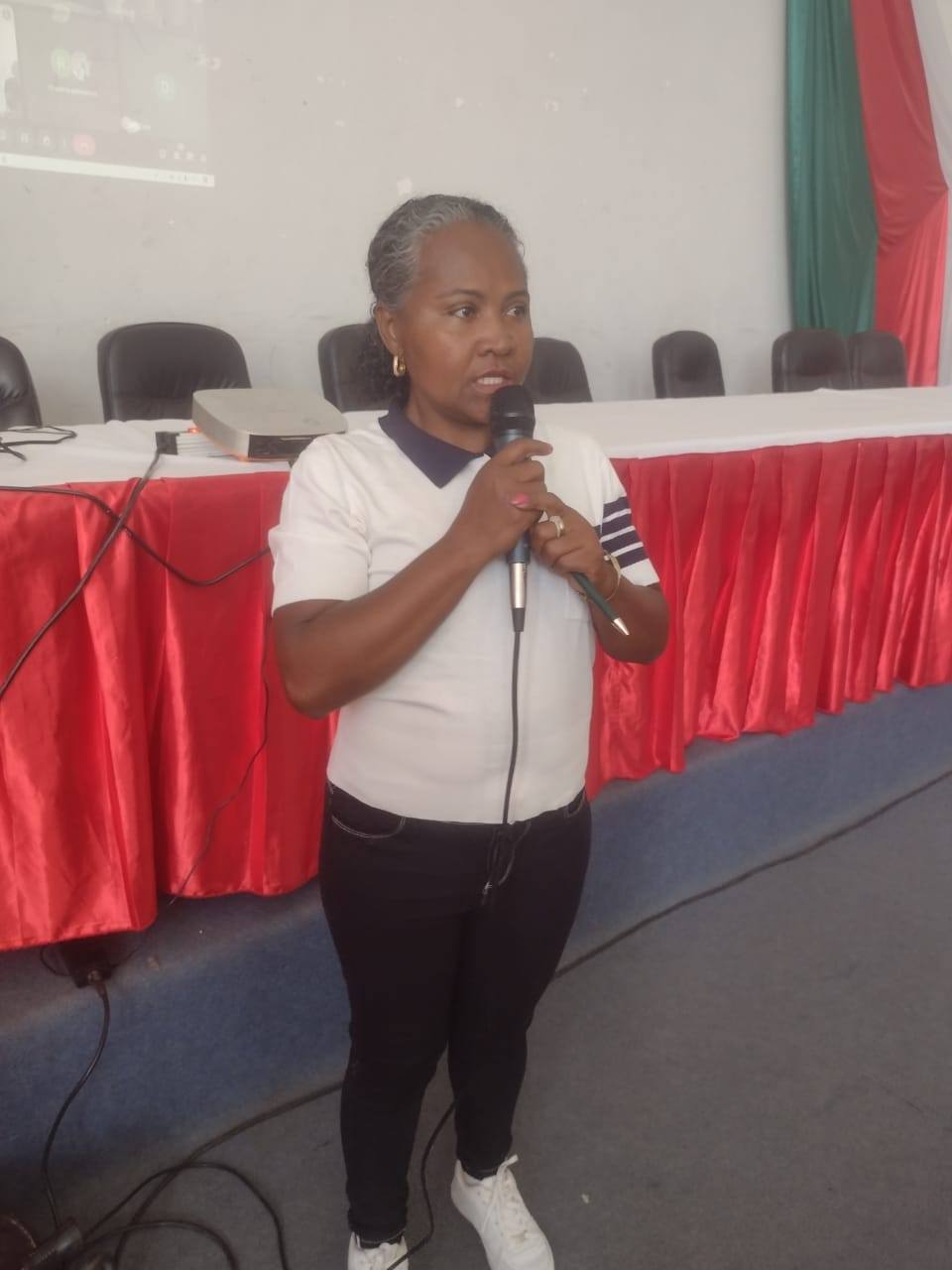 FAKAN-KEVITRA HO FANATSARANA NY LALANA MIFEHY NY SERASERA AMIN'NY HAINO AMAN-JERY SY HO FANDINIHANA NY VOLAVOLAN-DALANA HIFEHY NY ZO HISITRAKA VAOVAO ( LAICP ).