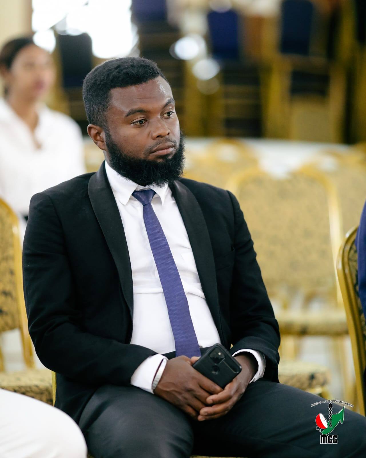 NAHAVITA NY FANAMBARAM-PANANANY NY MINISITRY NY SERASERA SY NY KOLONTSAINA GASCAR FENOSOA.