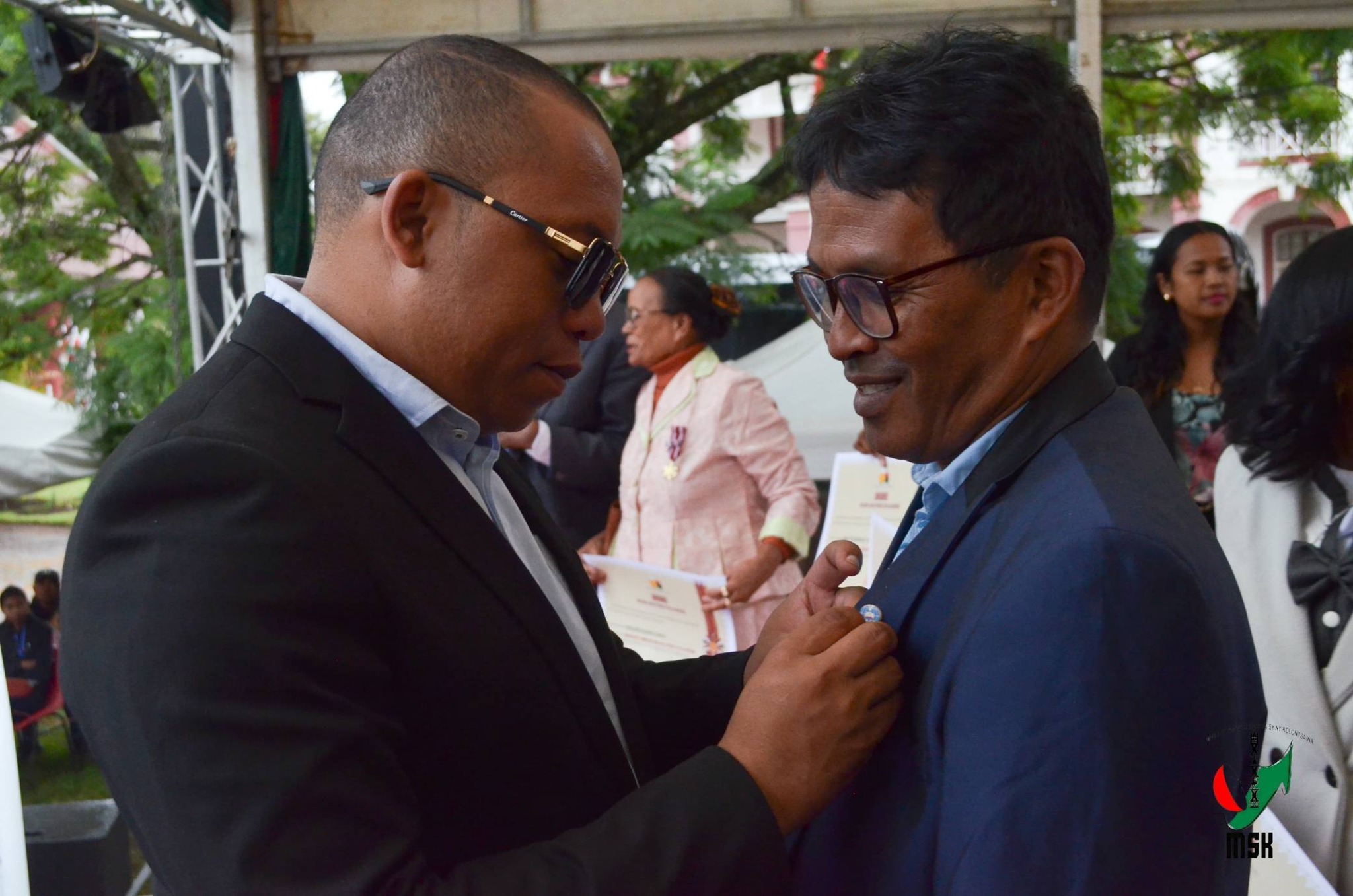 ENDRIKA HITA MASO FANKASITRAHANA NY EZAKA VITAN' NY MPISEHATRA ARA-KOLONTSAINA SADY FAMPIRISIHANA AMIN' NY TSARA KOKOA HATRANY NY MARI-BONINAHITRY NY KANTO