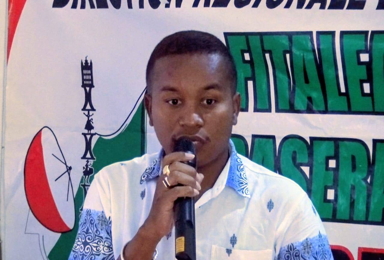 MITOHY NY FAKAN- KEVITRA ISAM-PARITRA HO AN'NY TONTOLON'NY KOLONTSAINA.