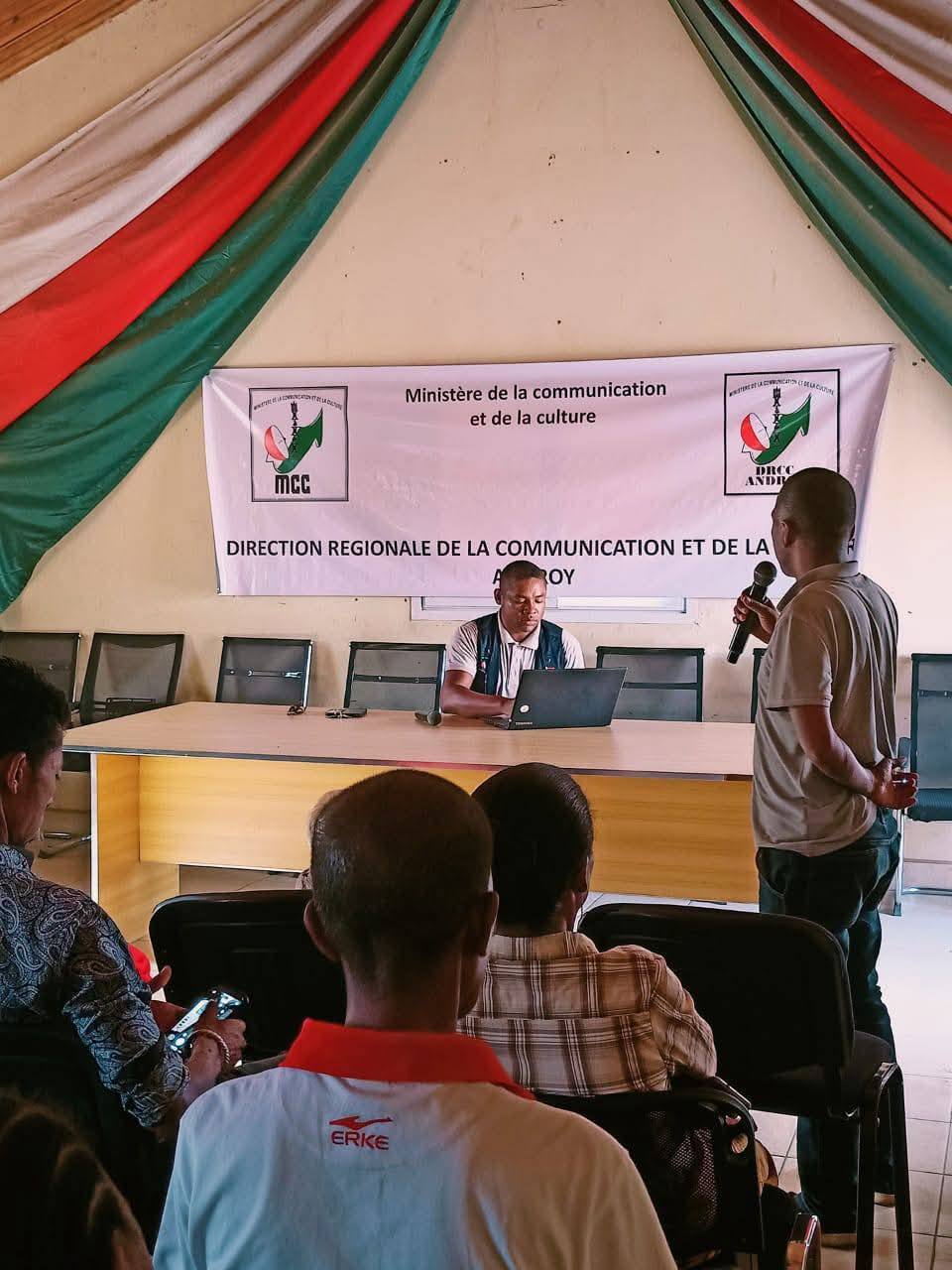 HO FANAVAOZANA NY TONTOLON’NY KOLONTSAINA SY NY ZAVAKANTO ARY FIKAJIANA NY HAREM-BAKOKA