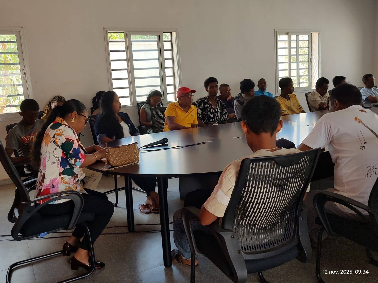 TSY DISO ANJARA TAMIN'NY FAKAN-KEVITRA HO FANATSARANA NY TONTOLON'NY KOLONTSAINA SY ZAVAKANTO ARY HAREMBAKOKA IHANY KOA NY TAO BONGOLAVA.