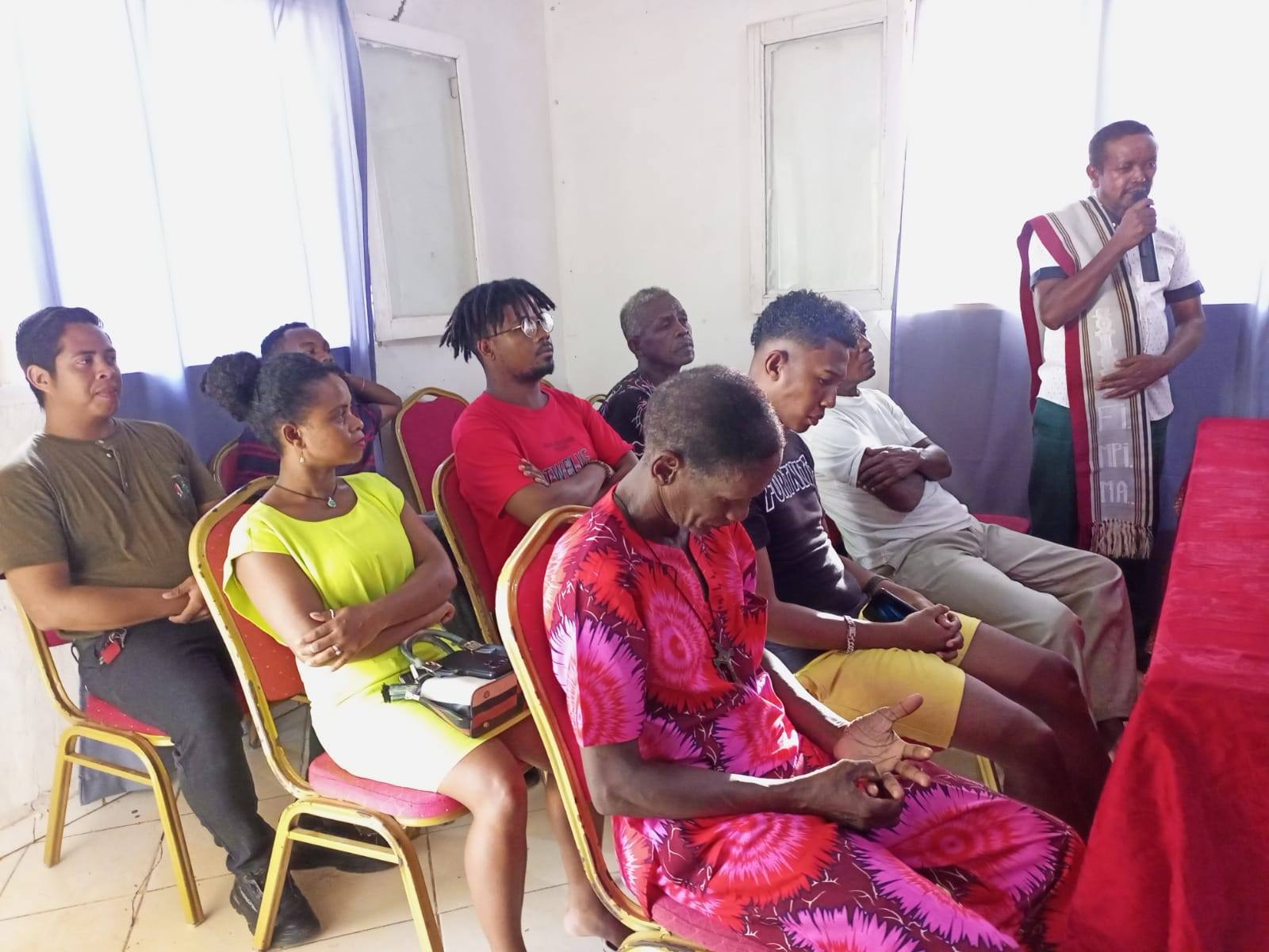 MITOHY NY FAKAN- KEVITRA ISAM-PARITRA HO AN'NY TONTOLON'NY KOLONTSAINA.