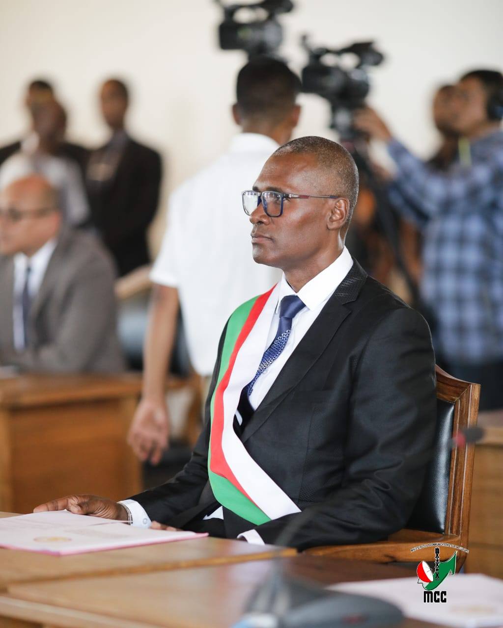 FANDAHARANASA HO FANATANTERAHANA NY POLITIKAM-PANJAKANA ANKAPOBENY HO AN'NY FANAVAOZANA IFOTONY