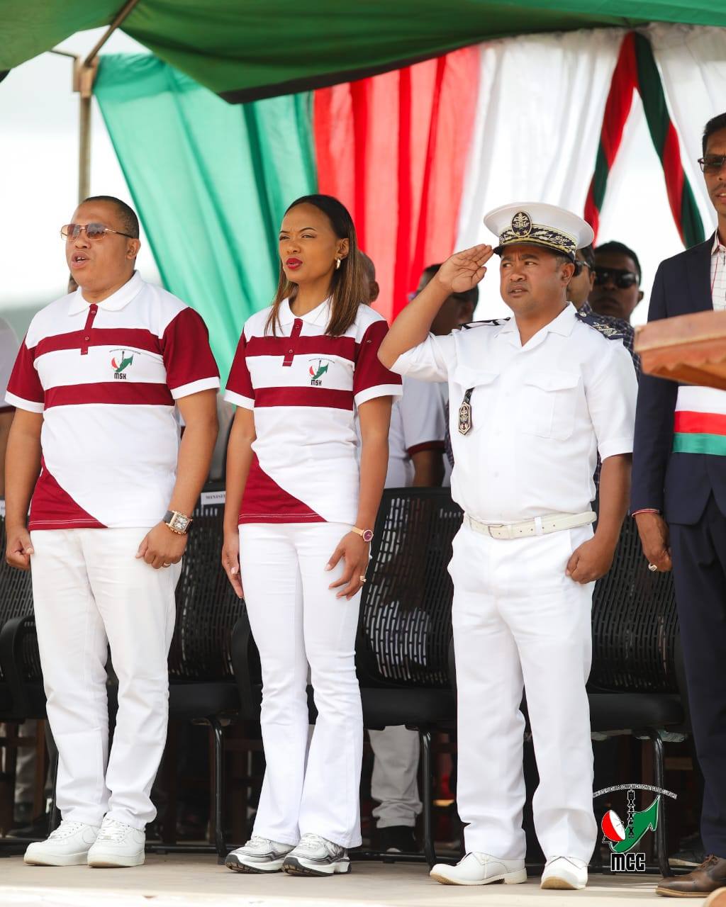 HAPETRAKA TSY HO ELA NY ANDROM-PIRENENA HO AN'NY KOLONTSAINA.