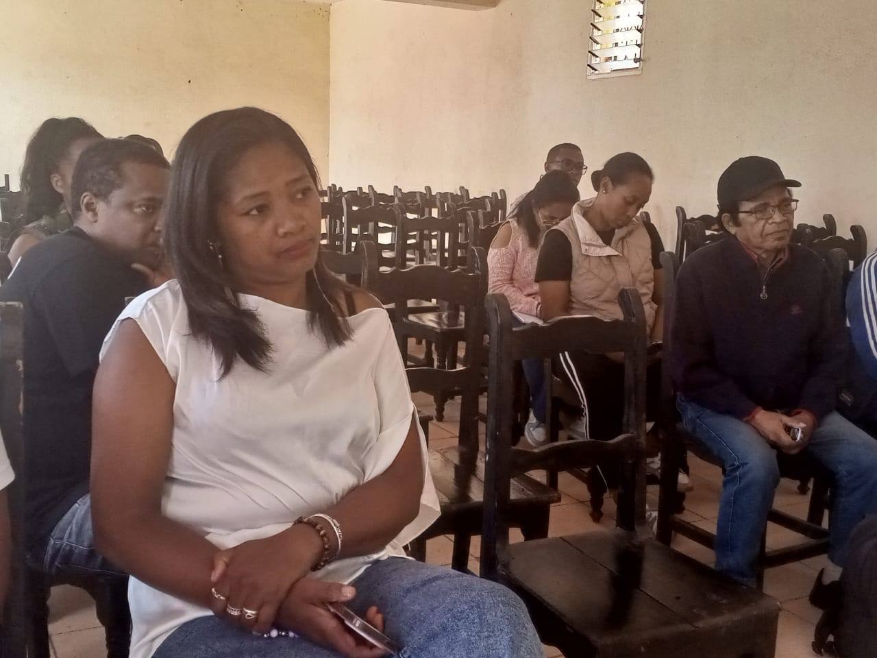 NY ALAKAMISY 13 NOVAMBRA NO NANATANTERAHANA NY FAKAN-KEVITRA MOMBA NY KOLONTSAINA SY ZAVAKANTO TATY AMIN'NY FARITRA AMORON'IMANIA