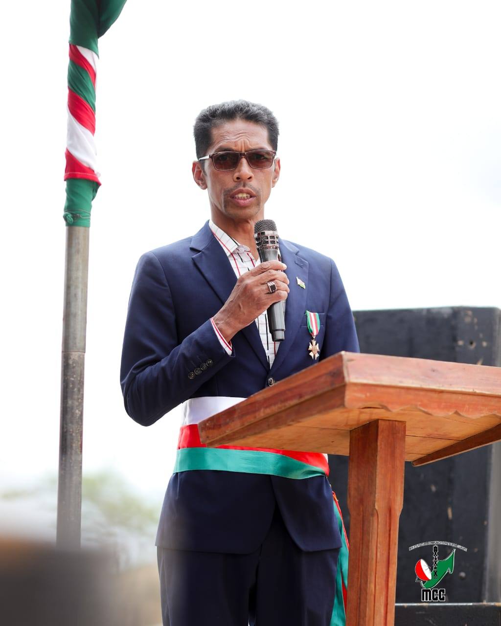 HAPETRAKA TSY HO ELA NY ANDROM-PIRENENA HO AN'NY KOLONTSAINA.