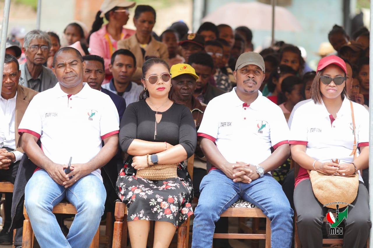 HAPETRAKA TSY HO ELA NY ANDROM-PIRENENA HO AN'NY KOLONTSAINA.