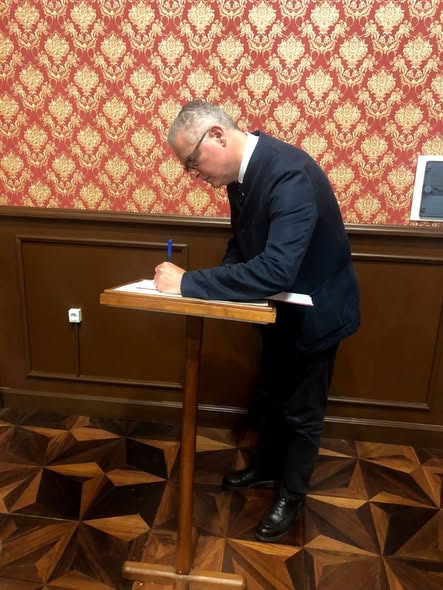 GRAND COMMANDEUR NY ORDRE SOUVERAIN DE MALTE Andriamatoa Fra’ Emmanuel Rousseau.