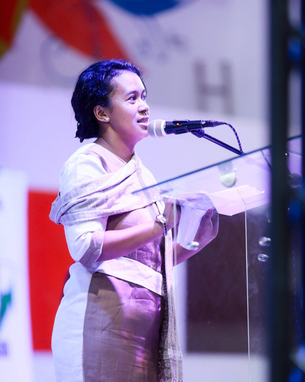 ANDRO IRAISAM-PIRENENA HO AN'NY MPIROTSAKA AN-TSITRAPO.