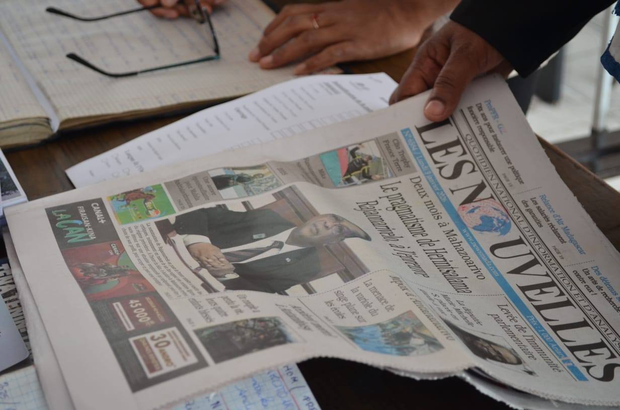 NAMPAHAFANTARIN' NY MINISTERAN' NY SERASERA SY NY KOLONTSAINA AN' IREO MPIANATRA NY ASA SY ANDRAIKITRY NY TRANOMBOKIM-PIRENENA