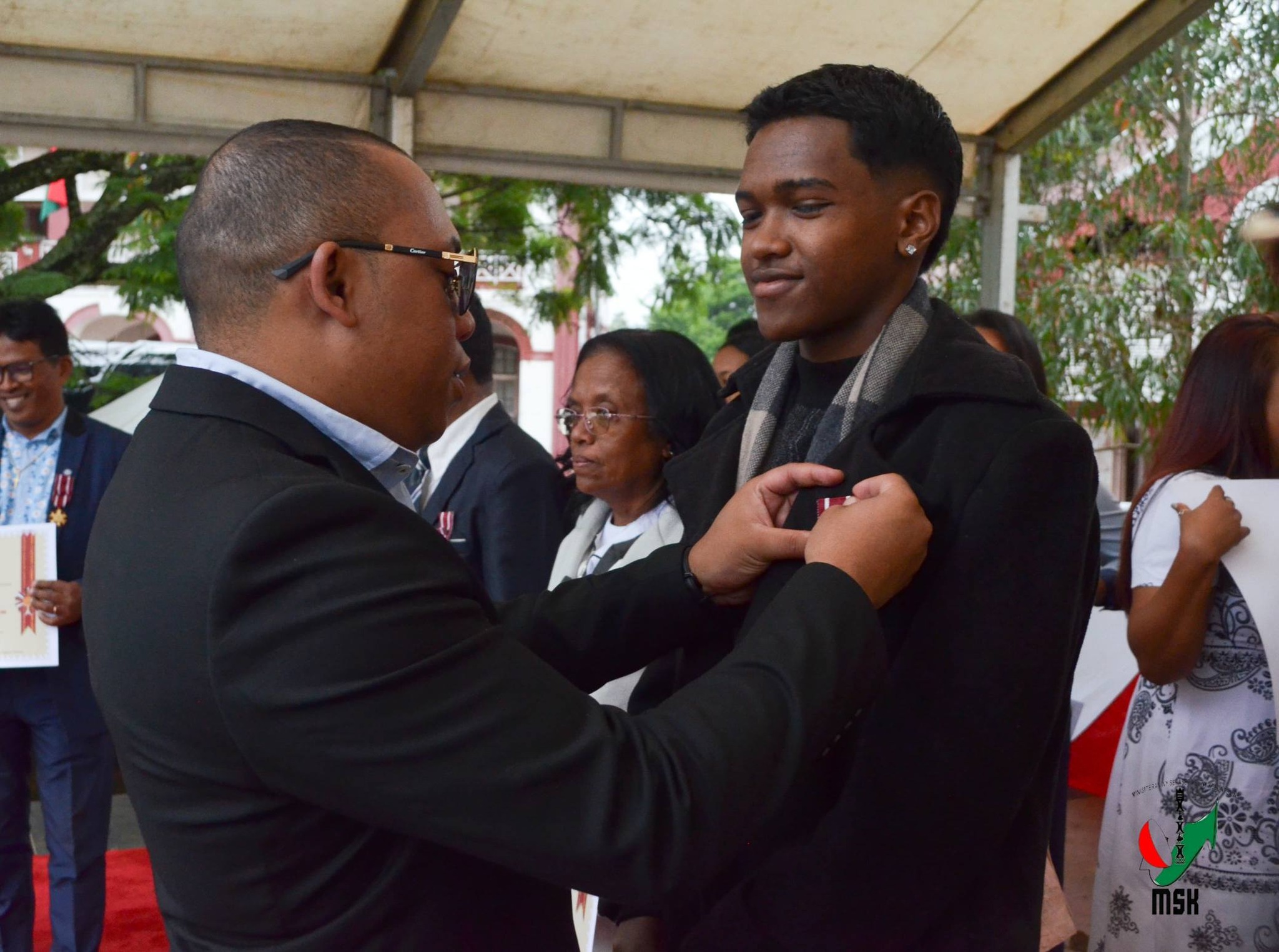 ENDRIKA HITA MASO FANKASITRAHANA NY EZAKA VITAN' NY MPISEHATRA ARA-KOLONTSAINA SADY FAMPIRISIHANA AMIN' NY TSARA KOKOA HATRANY NY MARI-BONINAHITRY NY KANTO