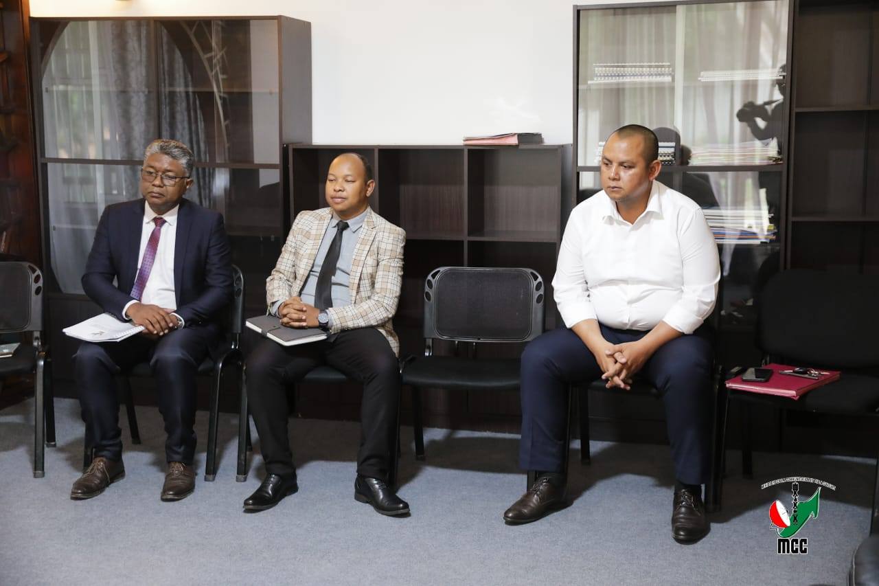 NIZARA SOKAJY MIISA 11 NY FAKAN-KEVITRA HO FANAVAOZANA NT TONTOLON'NY KOLONTSAINA NY ZAVAKANTO.