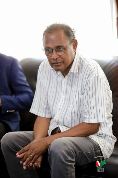 NY MPISEHATRA ARA-KOLONTSAINA SY IREO SOKAJINY.