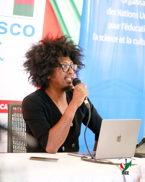 NOMEM-BONINAHITRA NY HAREMBAKOKA MIKASIKA NY SARIMIHETSIKA SY HAINO AMAN-JERY