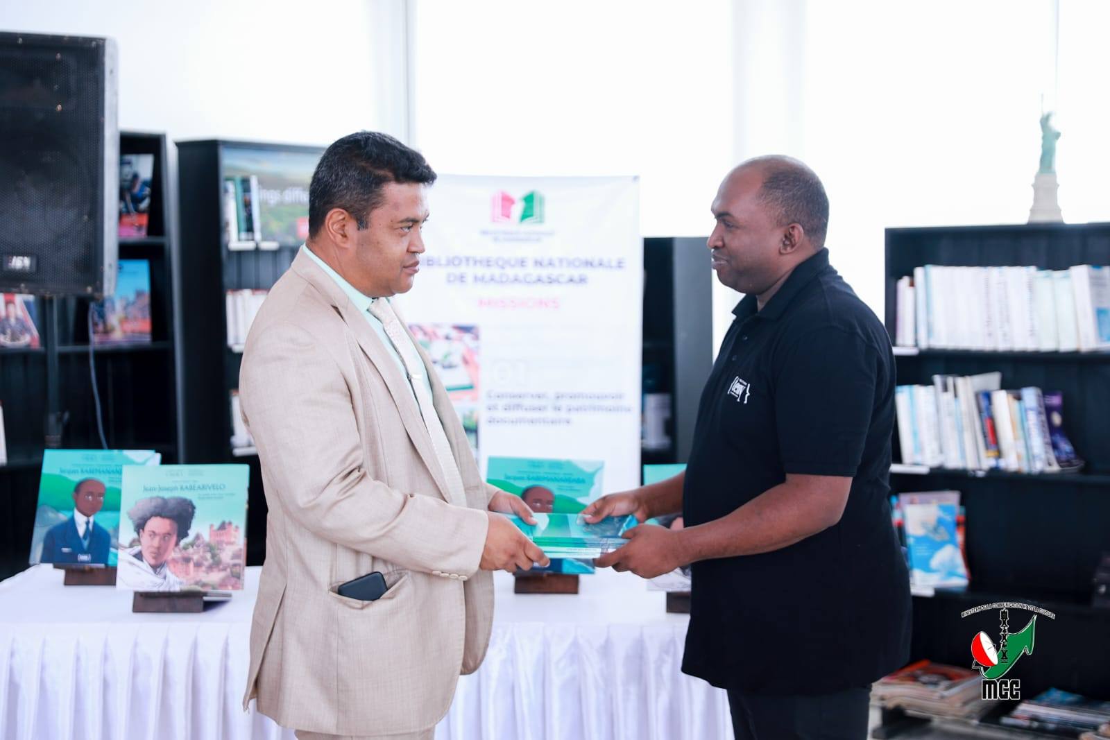 FAMOAHANA BOKY HO AN'NY ANKIZY.