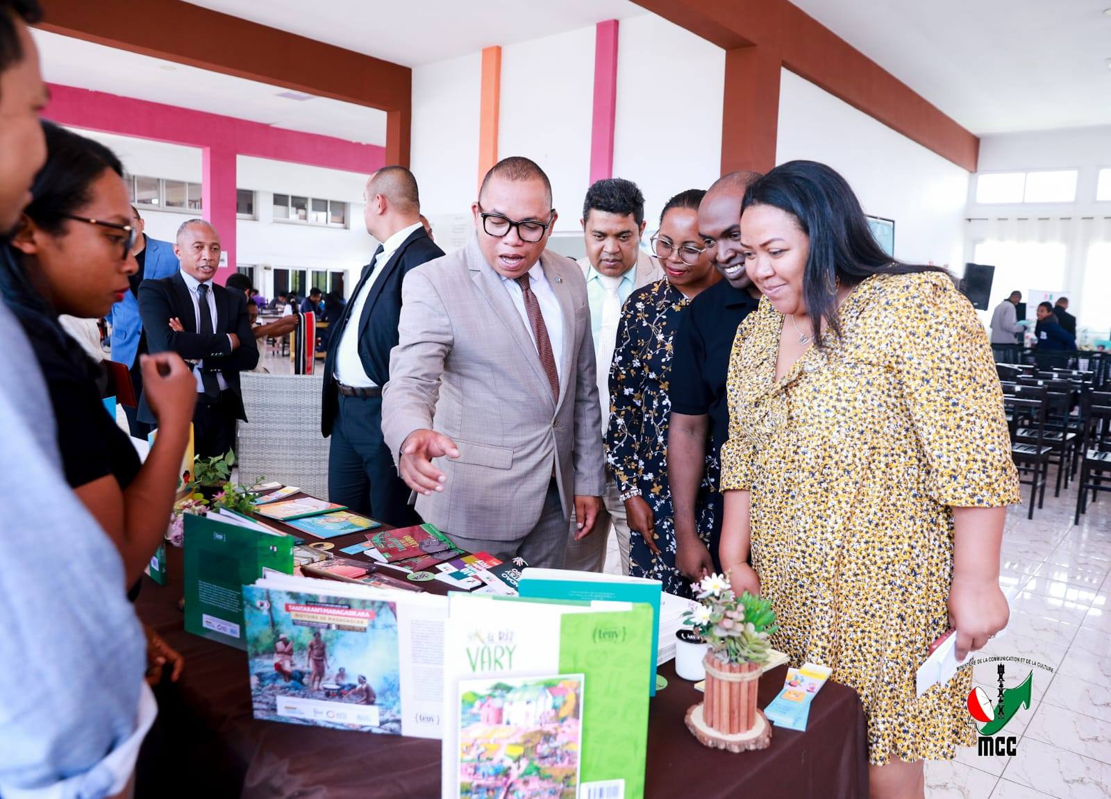 FAMOAHANA BOKY HO AN'NY ANKIZY.