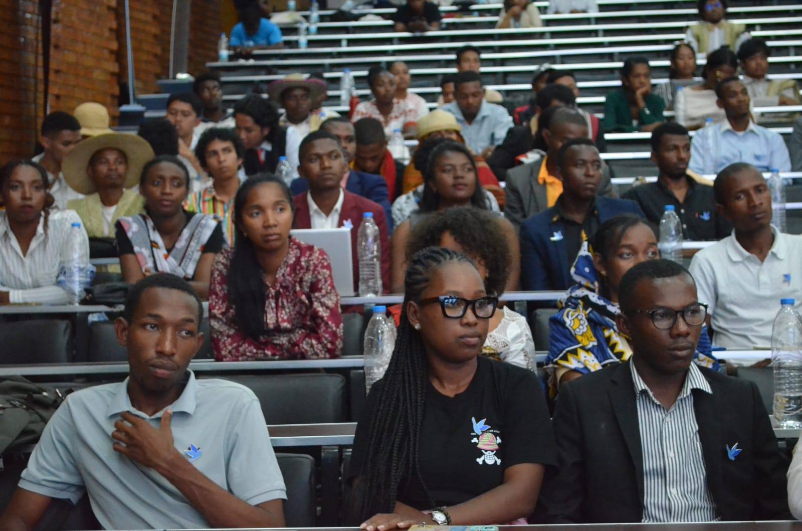 "PARLONS DEVELOPPEMENT - PARLONS REFONDATIONS"