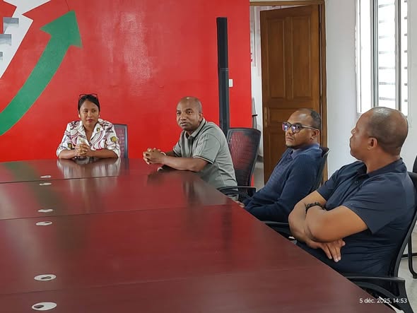 NOHAVAOZINA NY FITAOVAN'NY TVM AO FENOARIVOBE.