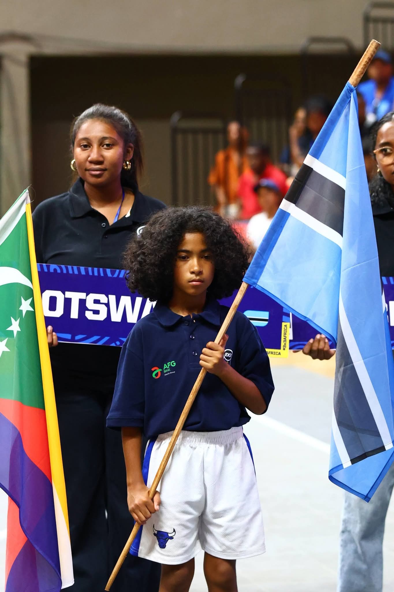 TONGA NANOHANA NY ANKOAY NY MINISITRINY SERASERA SY NY KOLONTSAINA.