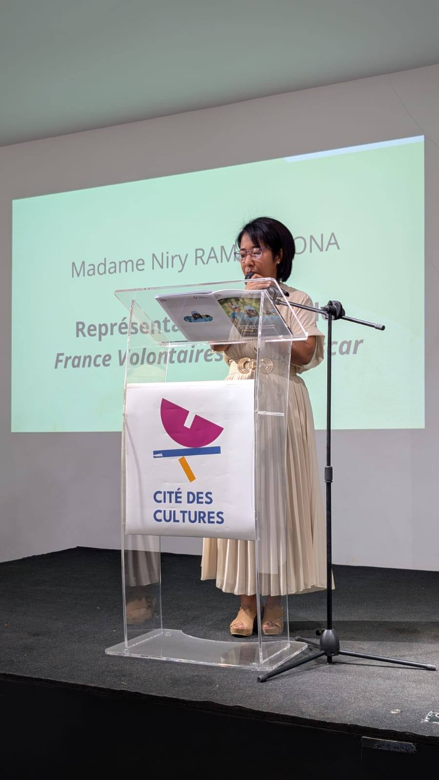 ANDRO NATOKANA HO AN'NY MPIROTSAKA AN-TSITRAPO FRANTSAY MIASA ETO MADAGASIKARA