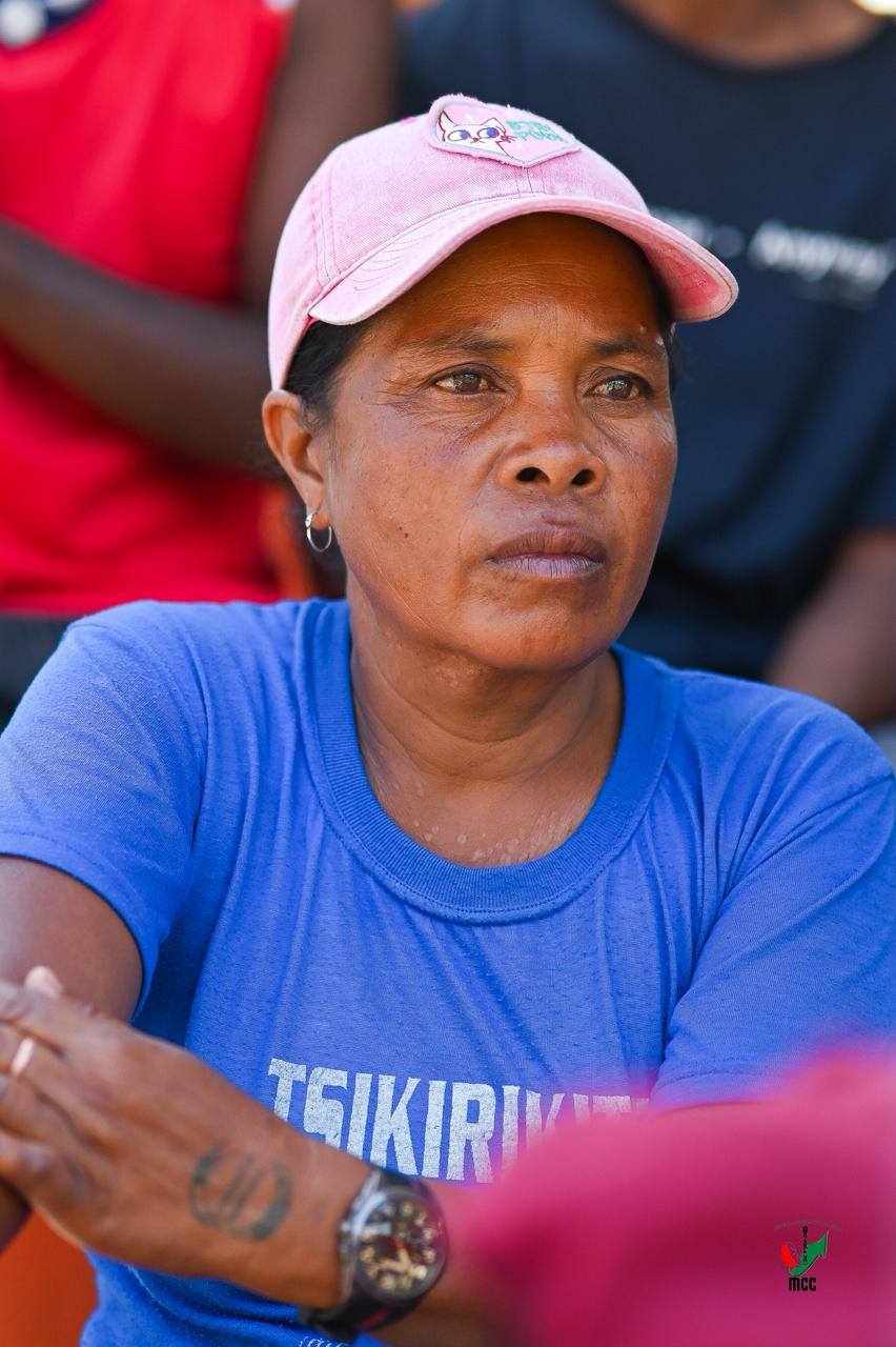 NANKASITRAHAN'NY MINISITERA I RANOELISON , ANDRAREZIN'NY HIRAGASY