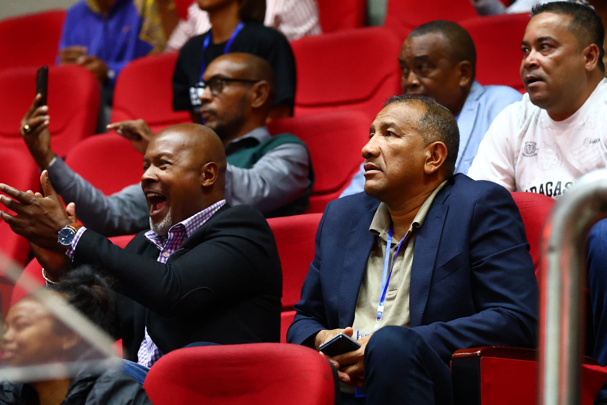 TONGA NANOHANA NY ANKOAY NY MINISITRINY SERASERA SY NY KOLONTSAINA.