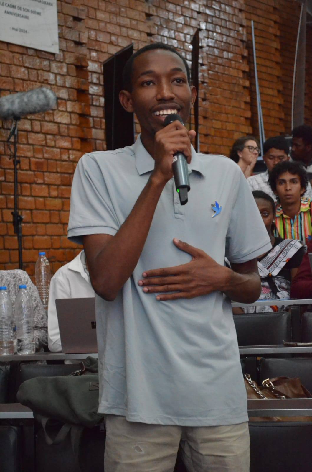 "PARLONS DEVELOPPEMENT - PARLONS REFONDATIONS"