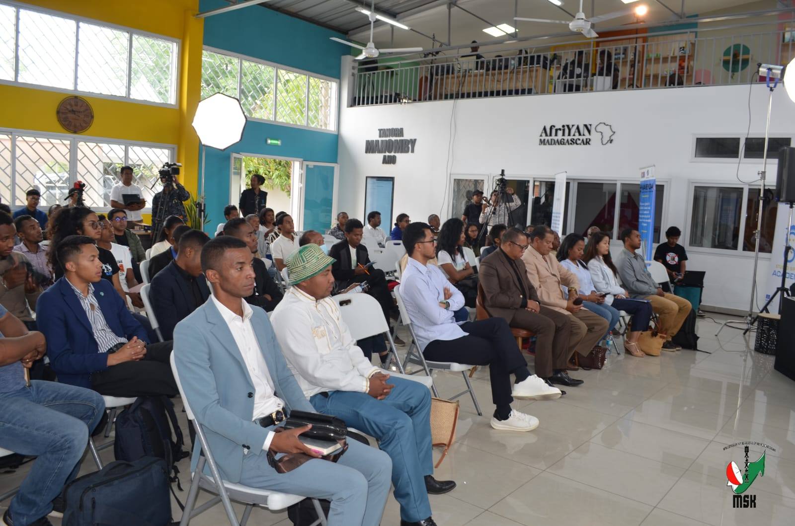 ISAN’NY HETSIKA NANAMARIHANA NY FAHA-6 STUDIO SIFAKA NATAO ANDROANY 12 Desambra 2025 NY ADIHEVITRA NAMPANDRASAN’ANJARA NY TANORA NIRESAHANA NY LOHAHEVITRA "NY TANORA SY NY FANAVAOZANA".