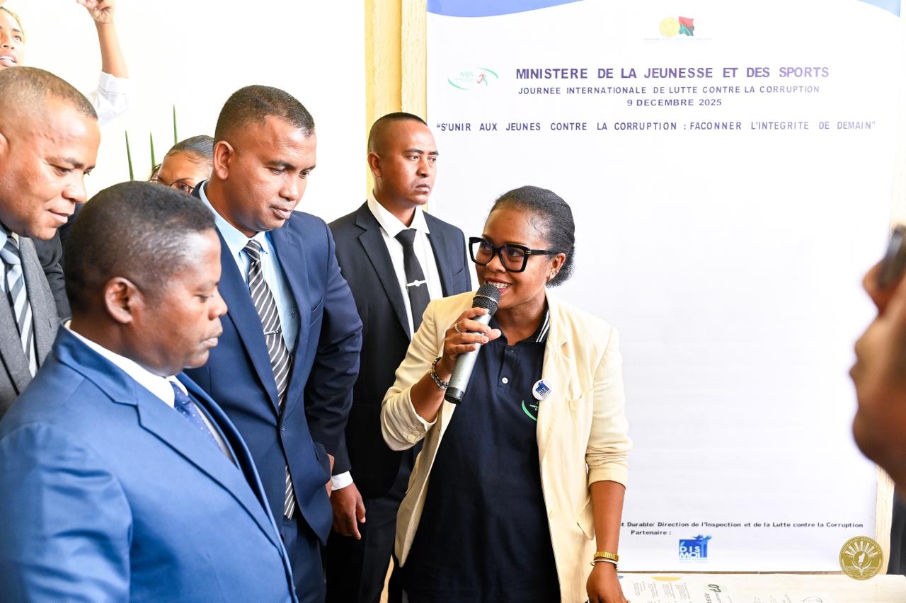 09 DESAMBRA 2025 | ANDRO IRAISAM-PIRENENA HIADIANA AMIN'NY KOLIKOLY , MINISITERAN'NY RAHARAHAM-BAHINY ANOSY.