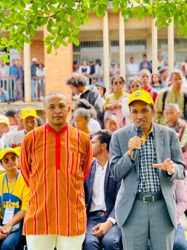 NAHASARIKA IREO MPIANATRY NY ANJERIMANONTOLO NY FAMPISEHOANA HIRAGASY NATAO TENY ANKATSO