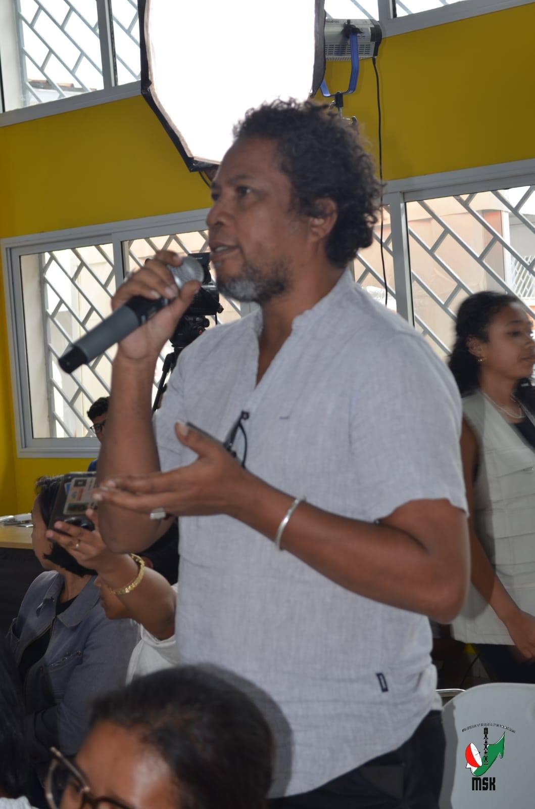 ISAN’NY HETSIKA NANAMARIHANA NY FAHA-6 STUDIO SIFAKA NATAO ANDROANY 12 Desambra 2025 NY ADIHEVITRA NAMPANDRASAN’ANJARA NY TANORA NIRESAHANA NY LOHAHEVITRA "NY TANORA SY NY FANAVAOZANA".