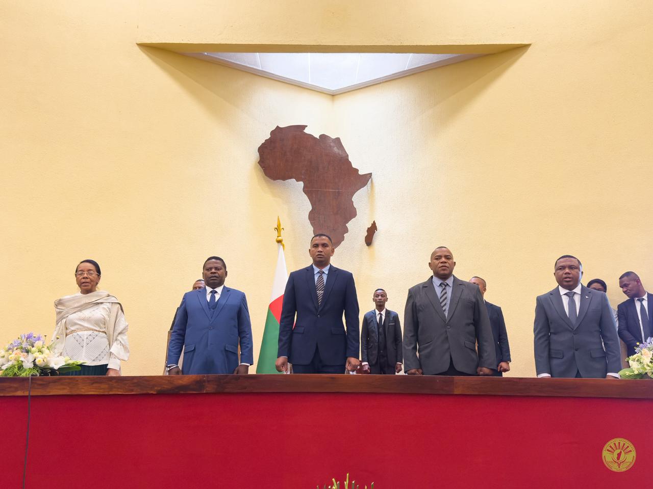 09 DESAMBRA 2025 | ANDRO IRAISAM-PIRENENA HIADIANA AMIN'NY KOLIKOLY , MINISITERAN'NY RAHARAHAM-BAHINY ANOSY.