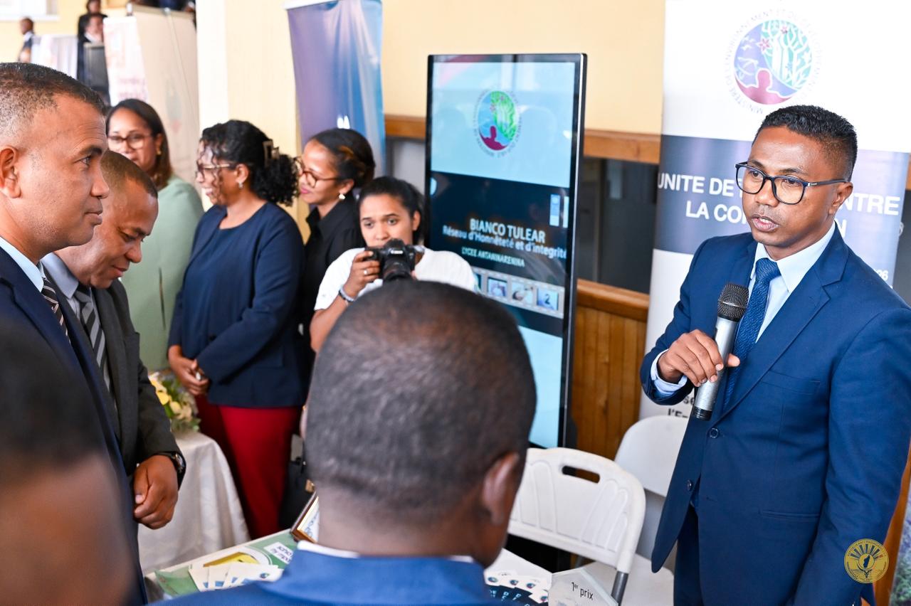 09 DESAMBRA 2025 | ANDRO IRAISAM-PIRENENA HIADIANA AMIN'NY KOLIKOLY , MINISITERAN'NY RAHARAHAM-BAHINY ANOSY.