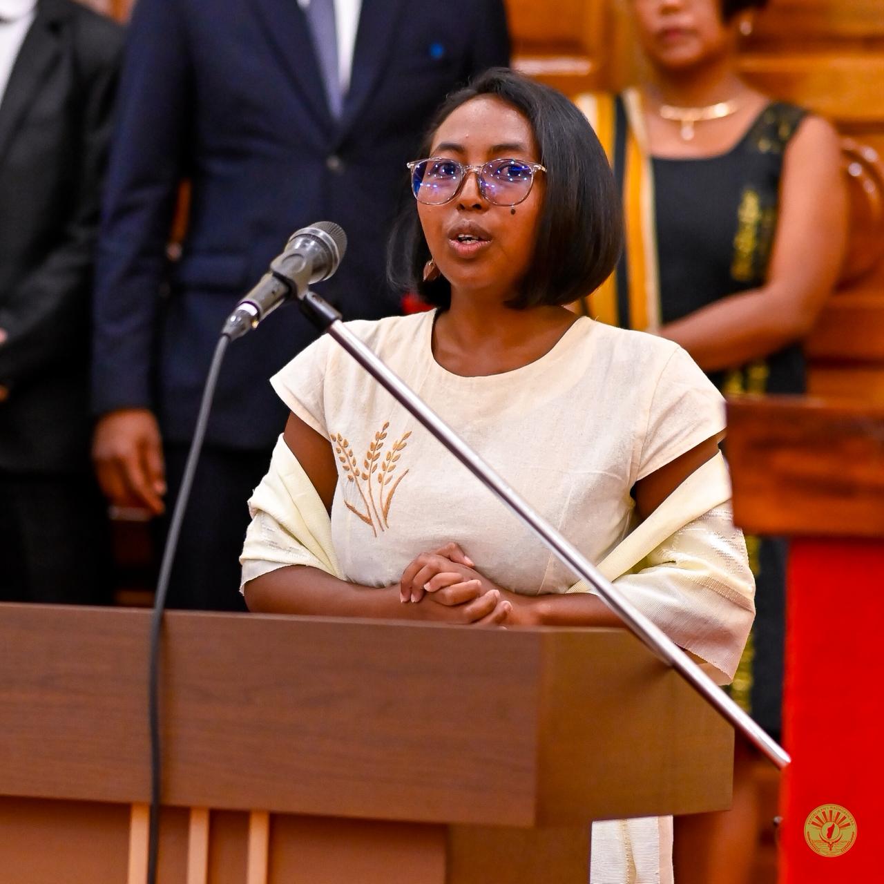 09 DESAMBRA 2025 | ANDRO IRAISAM-PIRENENA HIADIANA AMIN'NY KOLIKOLY , MINISITERAN'NY RAHARAHAM-BAHINY ANOSY.