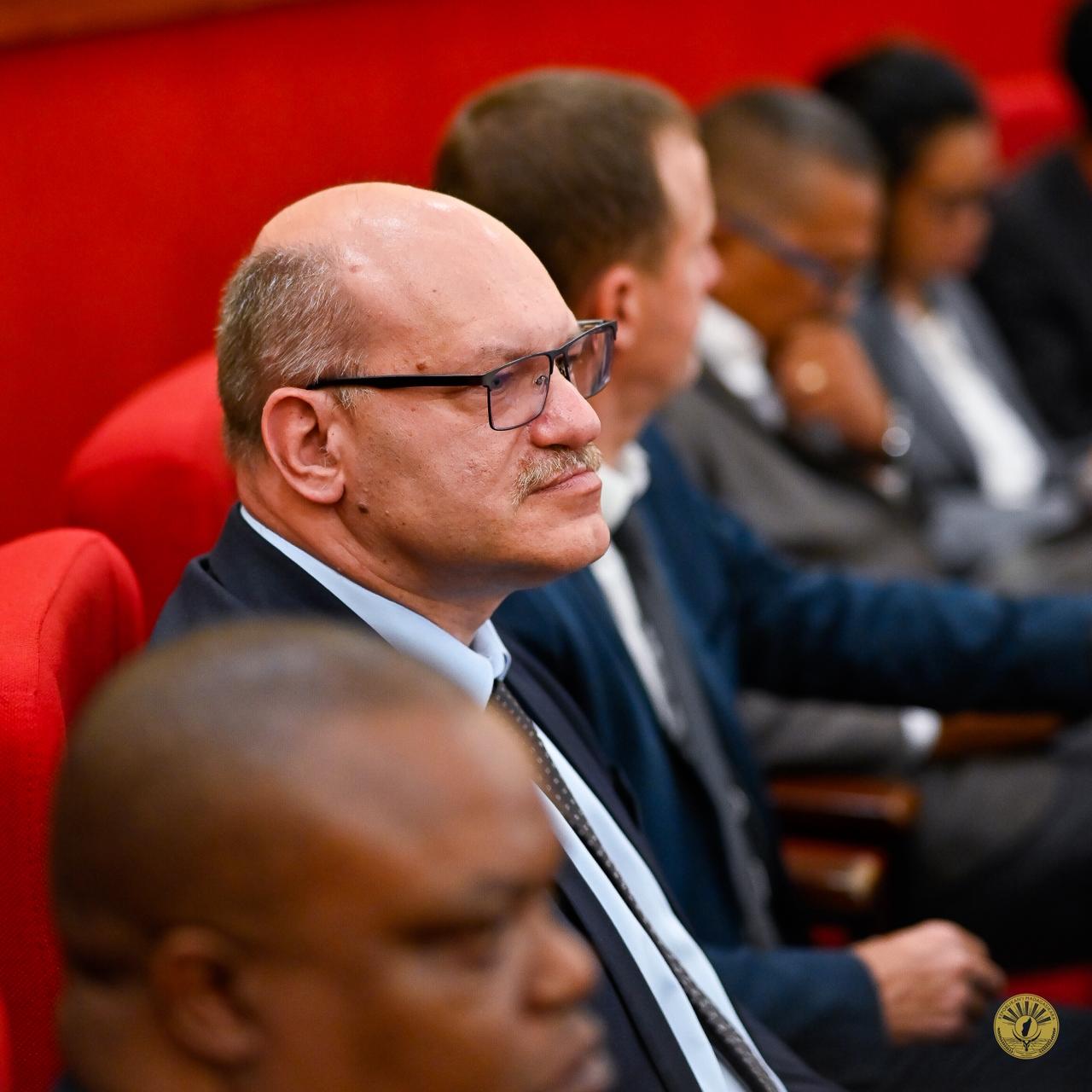 09 DESAMBRA 2025 | ANDRO IRAISAM-PIRENENA HIADIANA AMIN'NY KOLIKOLY , MINISITERAN'NY RAHARAHAM-BAHINY ANOSY.