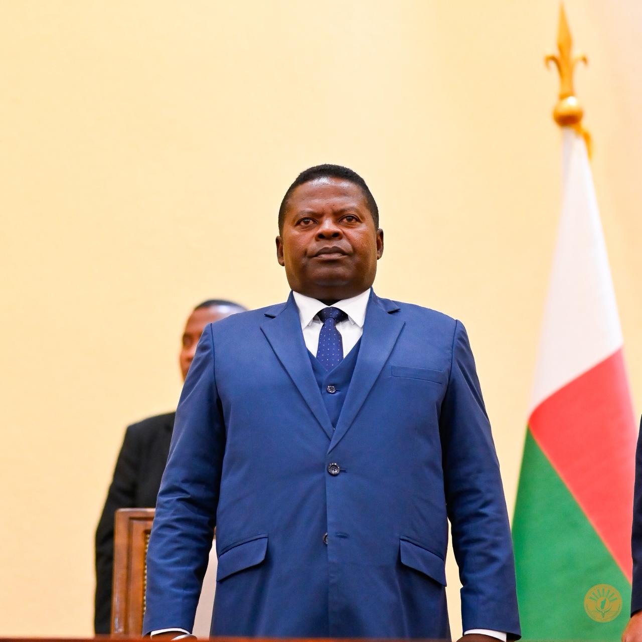 09 DESAMBRA 2025 | ANDRO IRAISAM-PIRENENA HIADIANA AMIN'NY KOLIKOLY , MINISITERAN'NY RAHARAHAM-BAHINY ANOSY.