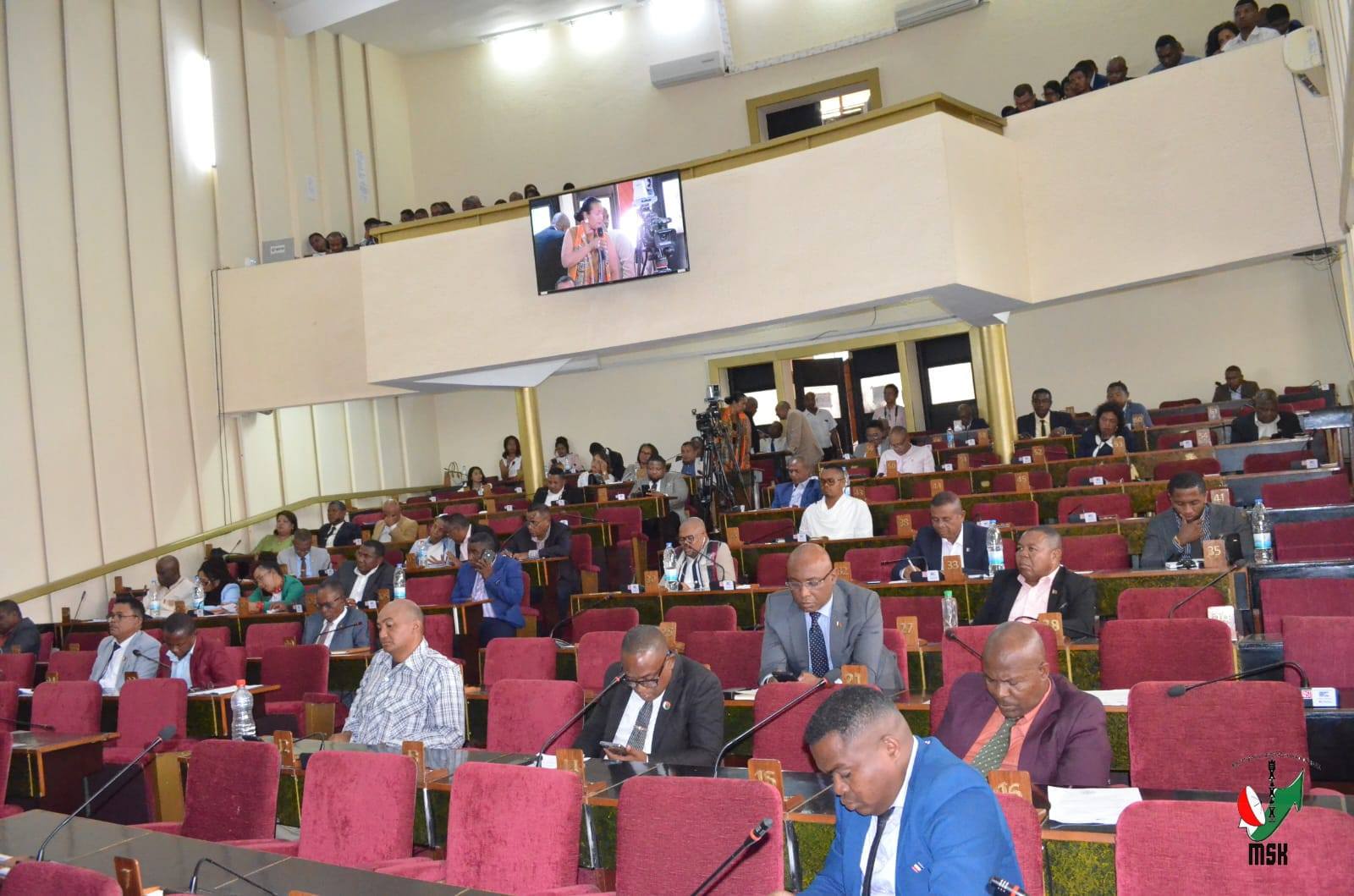 FIVORIANA ARA-POTOANA FAHA-2