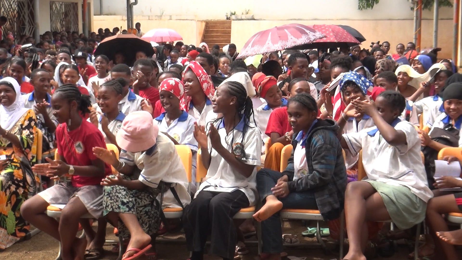 AKON'NY FANKALAZANA NY ANDRO IRAISAM-PIRENENA HO AN'NY TENINDRENY TANY AMIN'NY FARITRA DIANA