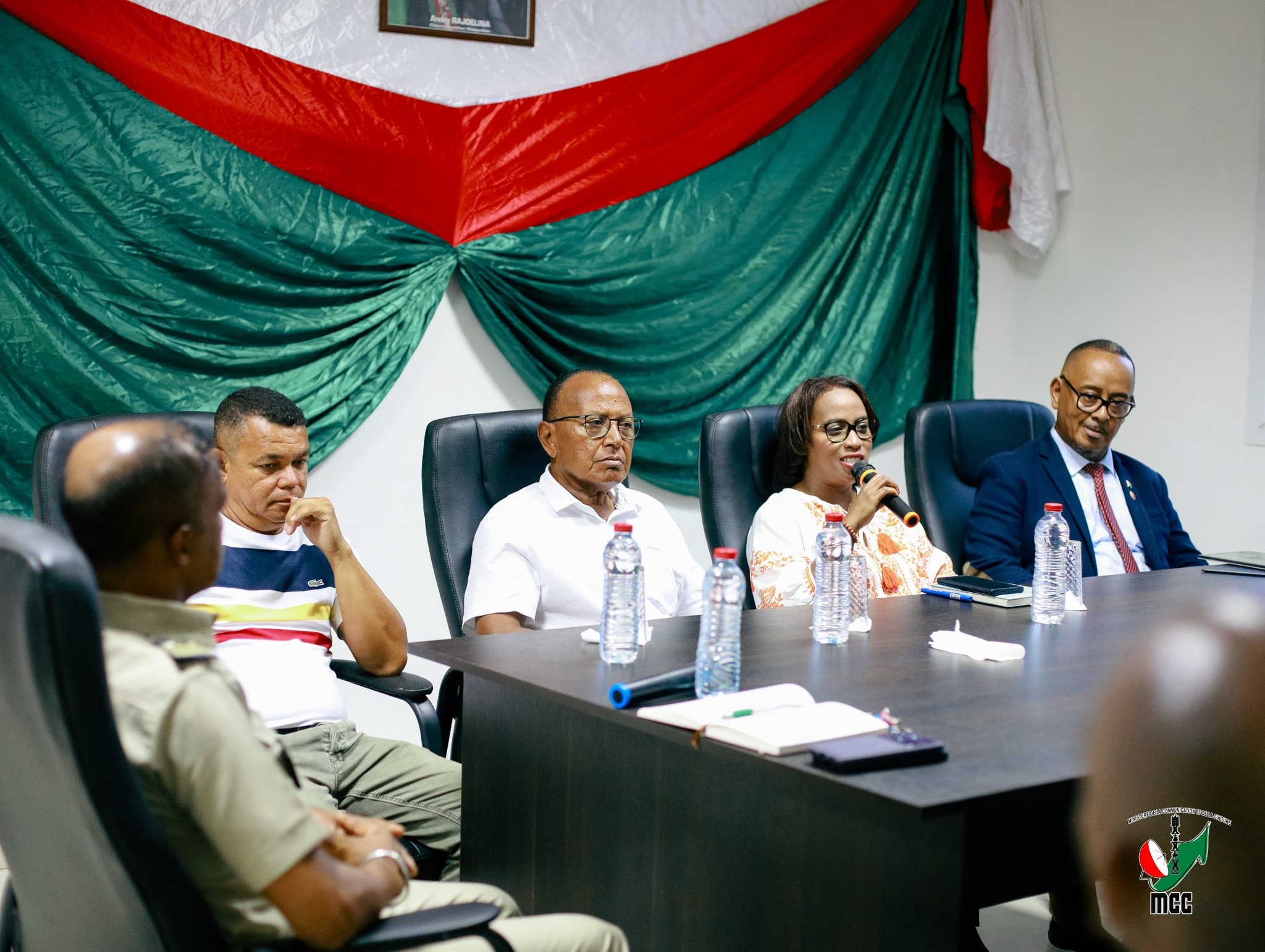 FAMPODIANA NY KABESON' NY AMPANJAKA TOERA