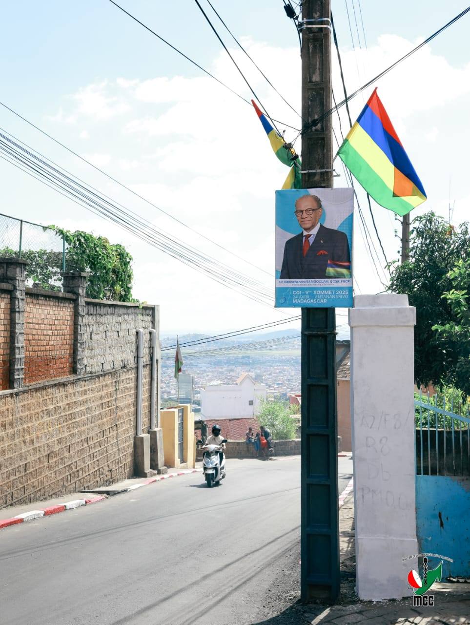 VONONA I ANTANANARIVO RENIVOHITRY MADAGASIKARA AMIN' NY FANDRAISANA NY 5 EME SOMMET DE LA COMMISSION DE L' OCEAN INDIEN - ANTANANARIVO